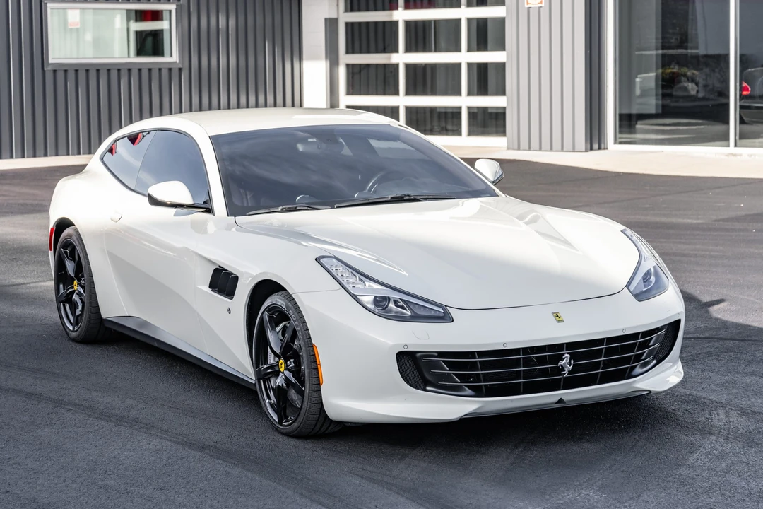2017 Ferrari GTC4Lusso - Image 6 of 31