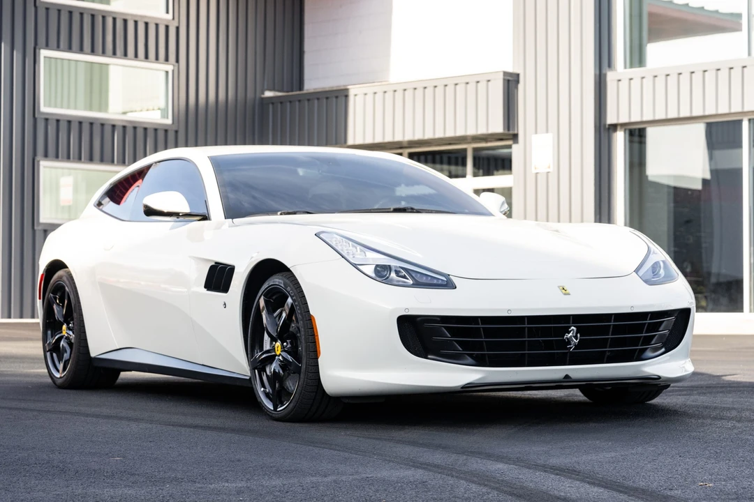 2017 Ferrari GTC4Lusso - Image 7 of 31