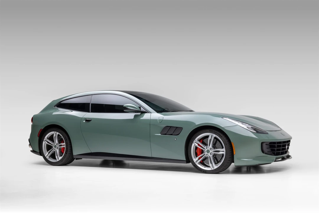 2017 Ferrari GTC4Lusso - Image 6 of 31
