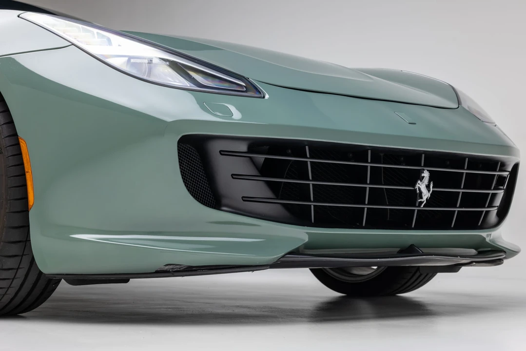 2017 Ferrari GTC4Lusso - Image 19 of 31