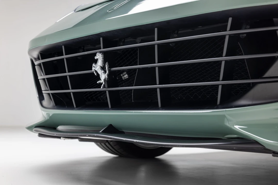 2017 Ferrari GTC4Lusso - Image 22 of 31