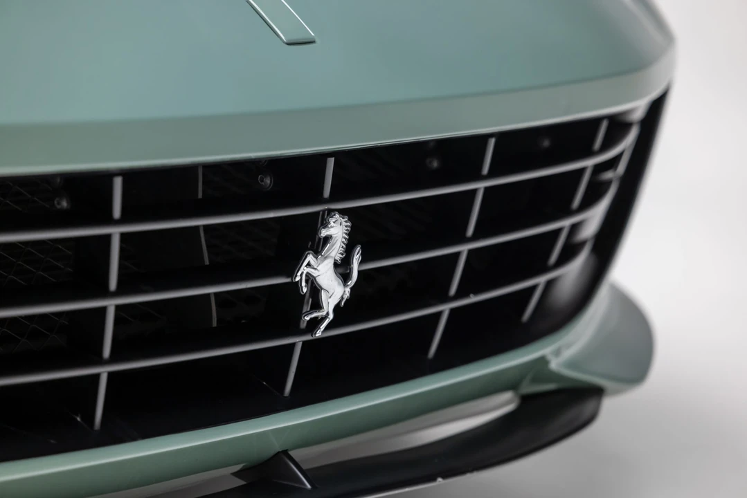 2017 Ferrari GTC4Lusso - Image 21 of 31