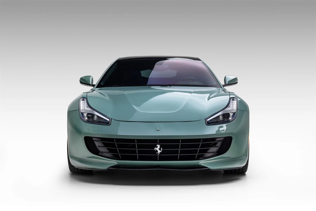 2017 Ferrari GTC4Lusso - Image 4 of 31