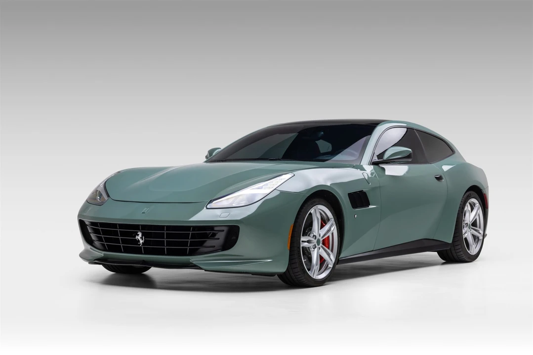 2017 Ferrari GTC4Lusso - Image 2 of 31