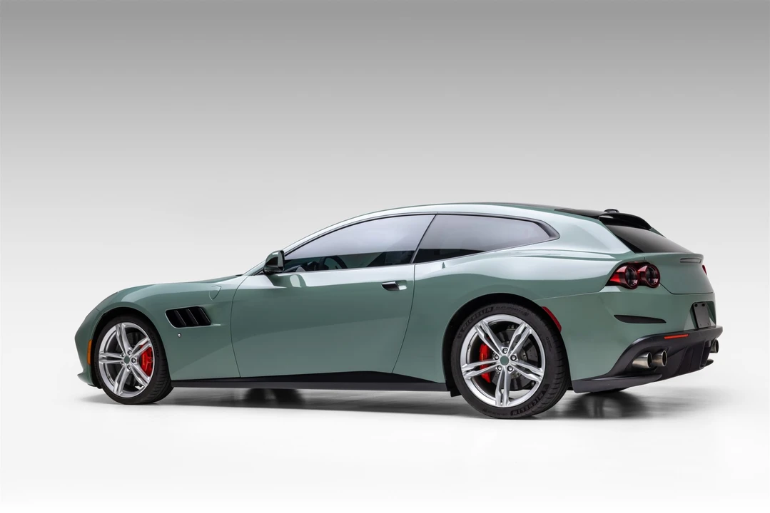 2017 Ferrari GTC4Lusso - Image 15 of 31