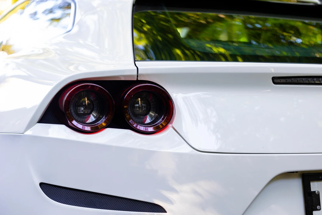 2017 Ferrari GTC4Lusso - Image 25 of 31
