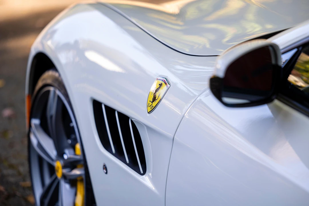 2017 Ferrari GTC4Lusso - Image 22 of 31