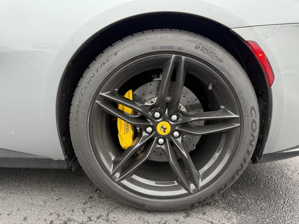 2017 Ferrari GTC4Lusso - Image 19 of 19