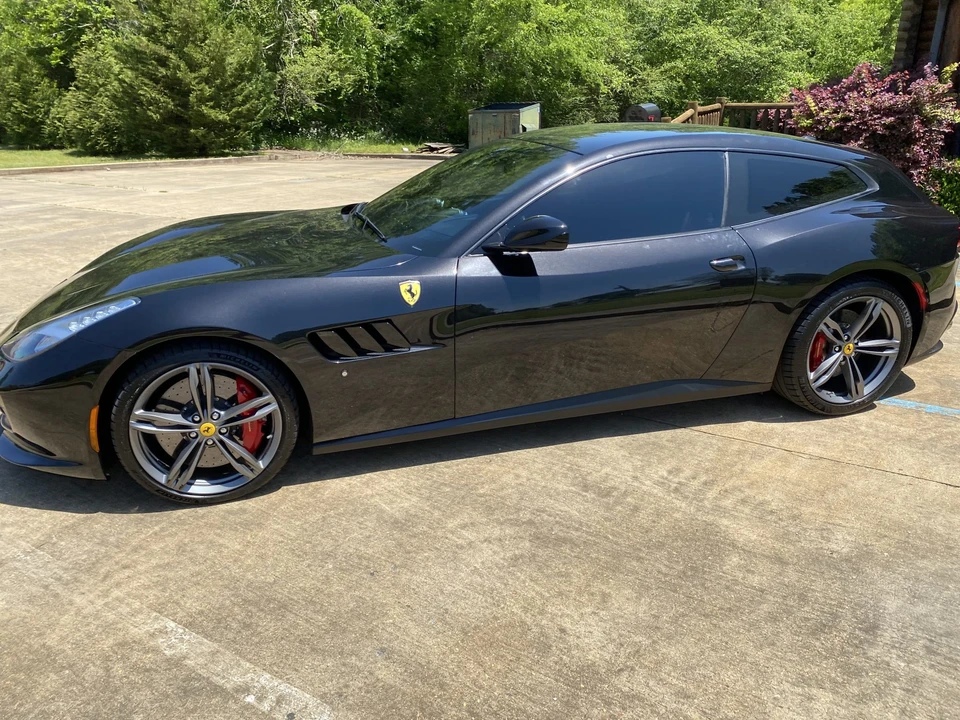 2017 Ferrari GTC4Lusso - Image 29 of 31