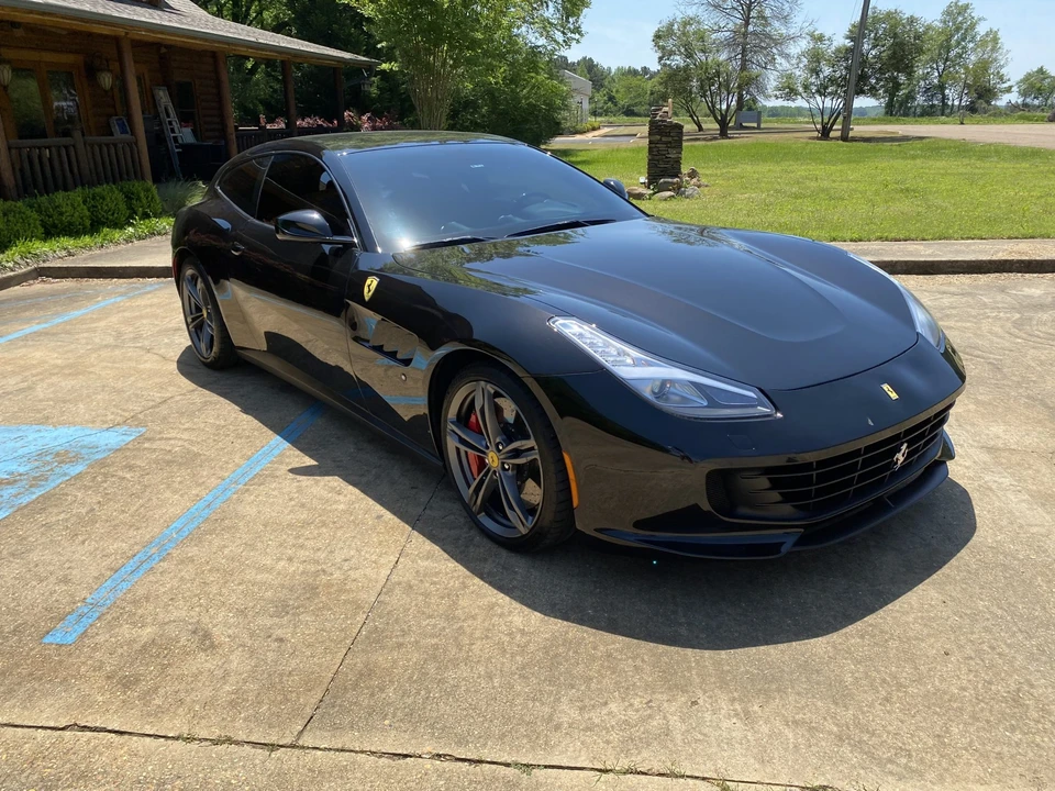 2017 Ferrari GTC4Lusso - Image 12 of 31
