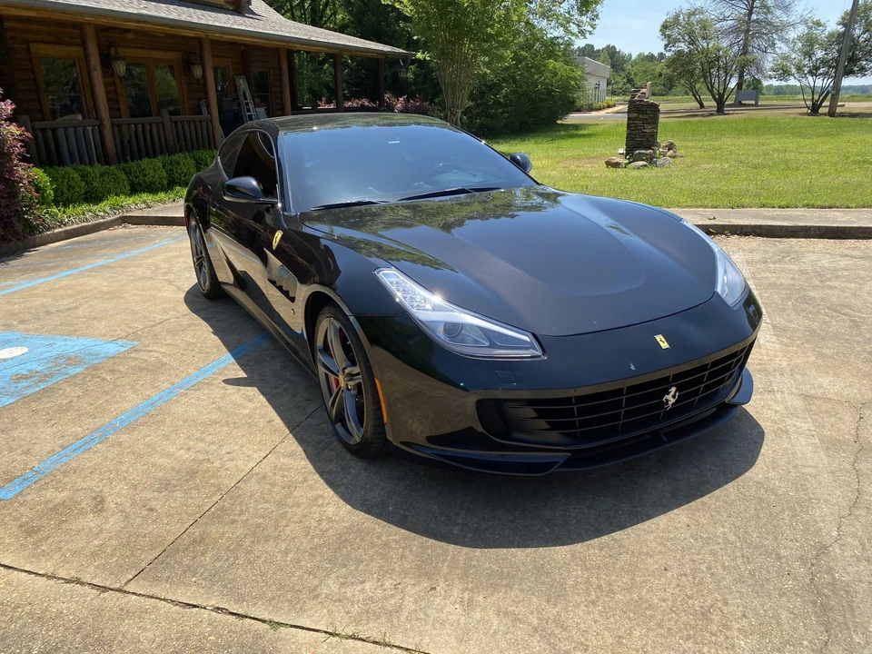 2017 Ferrari GTC4Lusso - Image 11 of 31