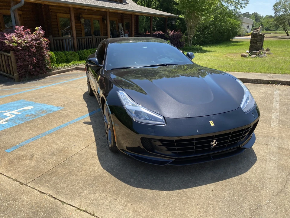 2017 Ferrari GTC4Lusso - Image 10 of 31