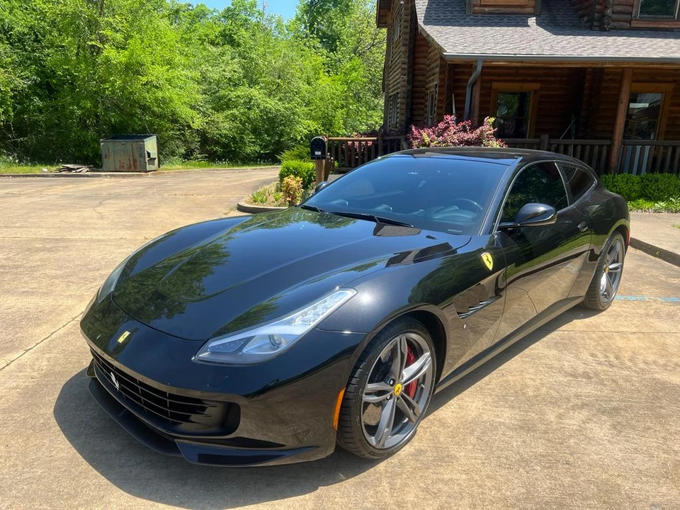 2017 Ferrari GTC4Lusso - Image 30 of 31