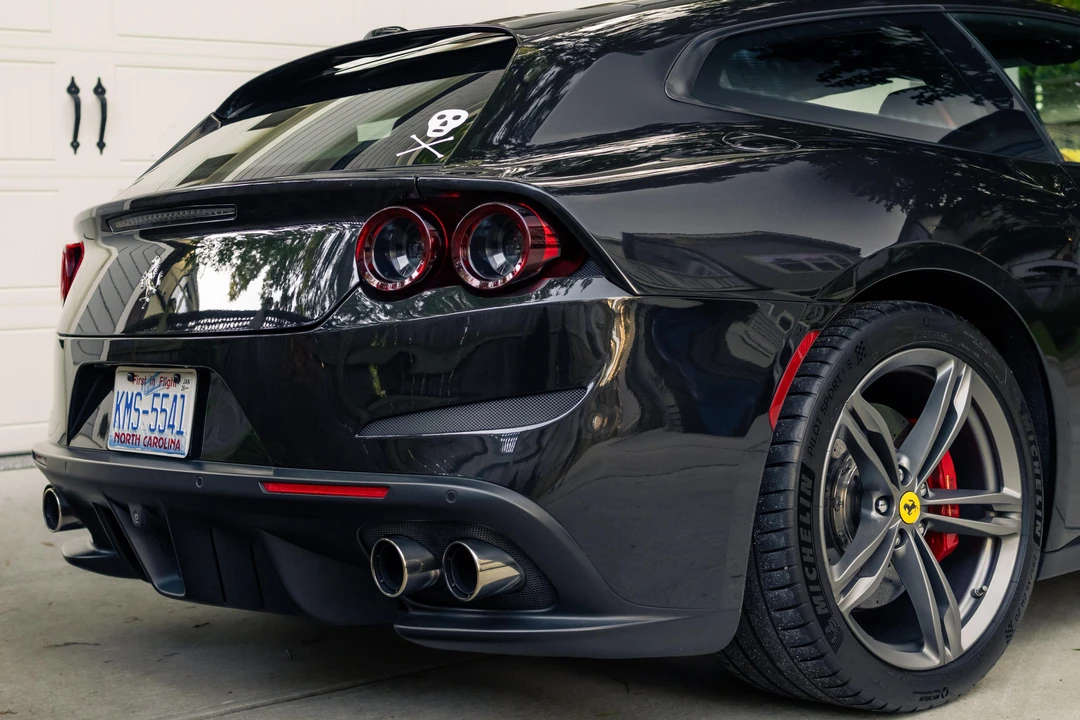 2017 Ferrari GTC4Lusso - Image 21 of 31