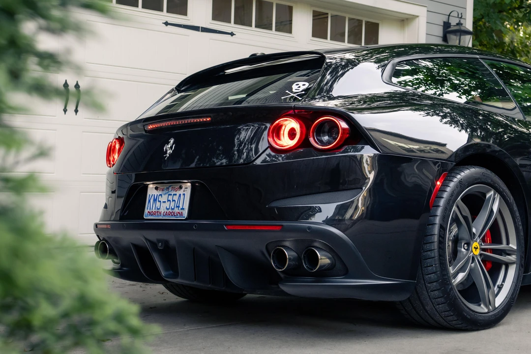 2017 Ferrari GTC4Lusso - Image 20 of 31
