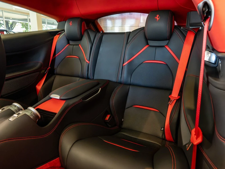 2017 Ferrari GTC4Lusso - Image 13 of 31