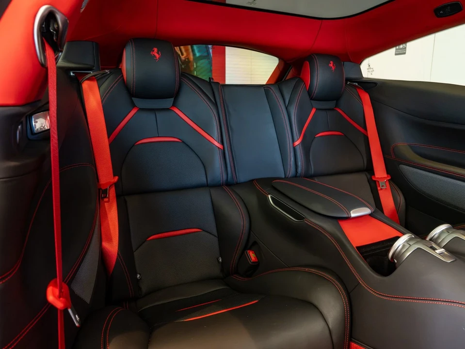 2017 Ferrari GTC4Lusso - Image 23 of 31