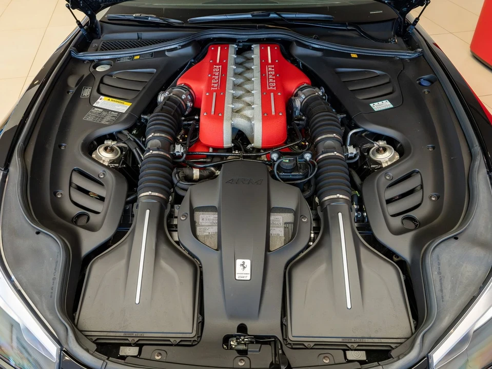 2017 Ferrari GTC4Lusso - Image 28 of 31