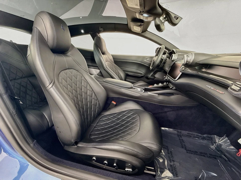 2017 Ferrari GTC4Lusso - Image 23 of 31