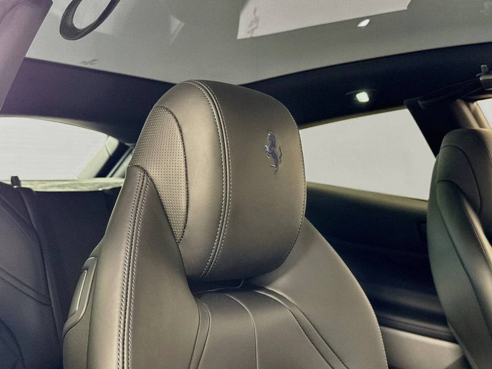 2017 Ferrari GTC4Lusso - Image 25 of 31