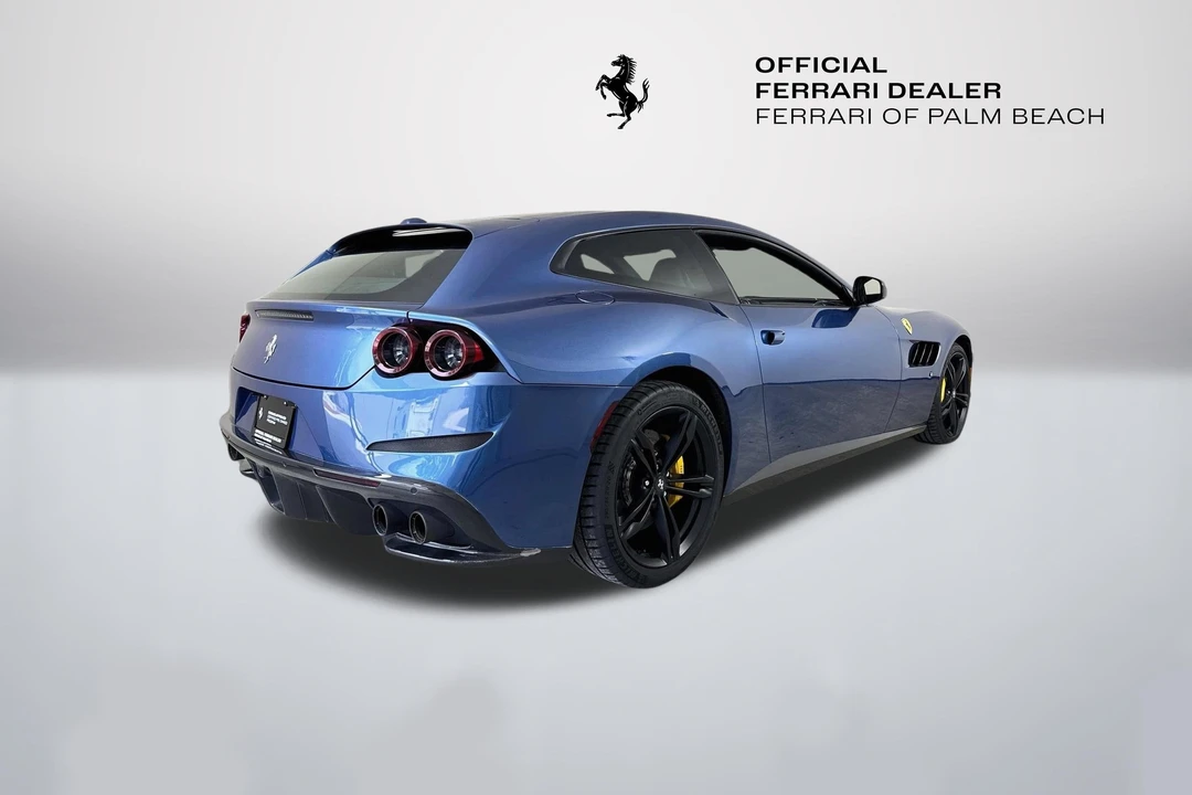 2017 Ferrari GTC4Lusso - Image 7 of 31