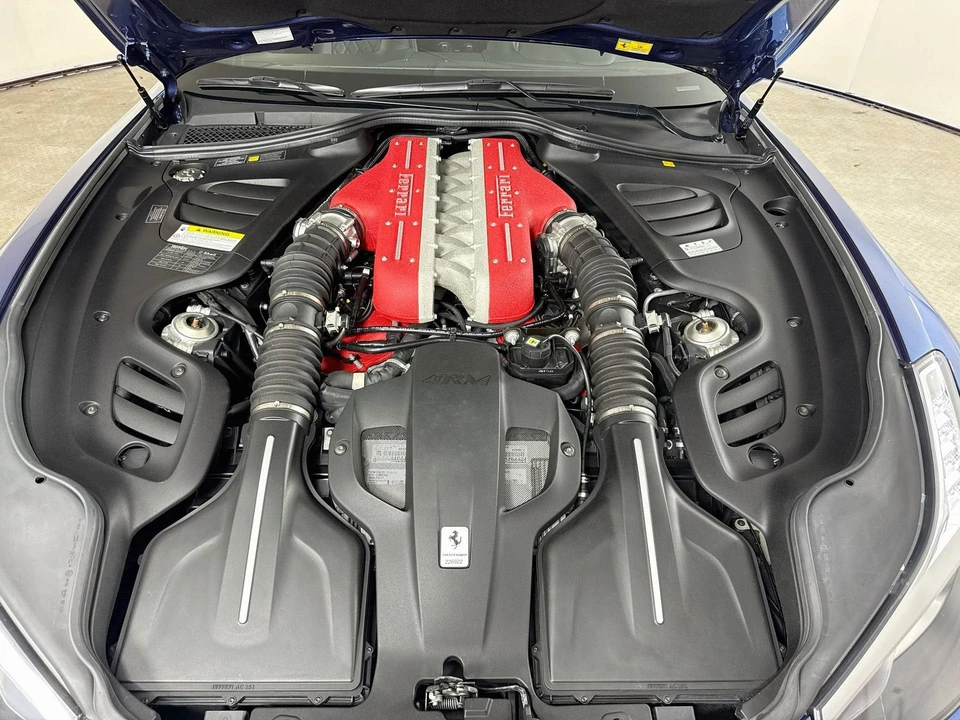 2017 Ferrari GTC4Lusso - Image 21 of 31