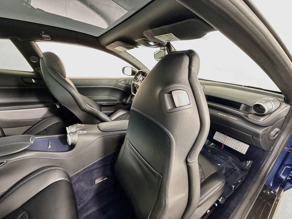 2017 Ferrari GTC4Lusso - Image 24 of 31