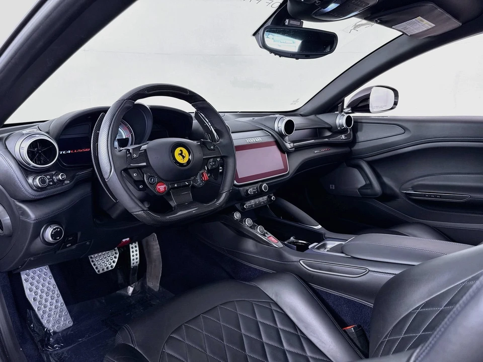 2017 Ferrari GTC4Lusso - Image 20 of 31