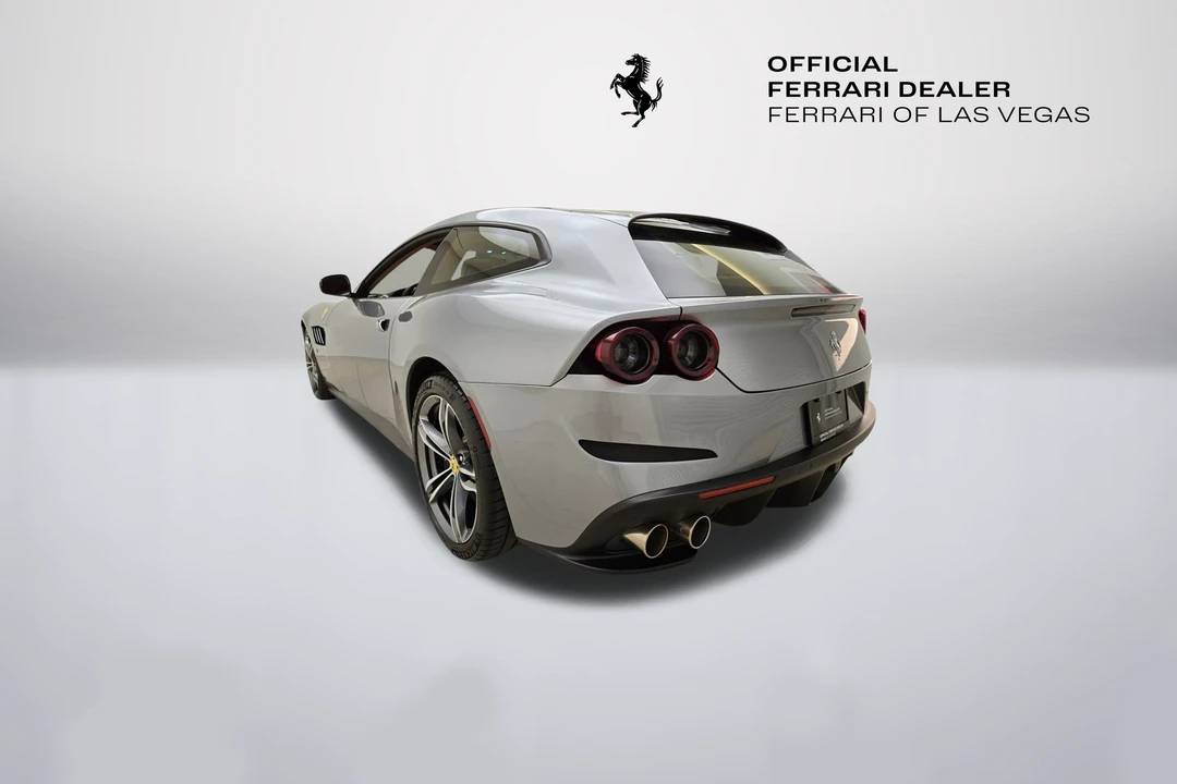 2017 Ferrari GTC4Lusso - Image 9 of 31
