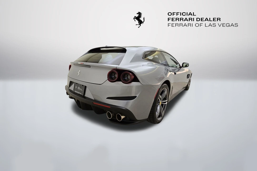 2017 Ferrari GTC4Lusso - Image 7 of 31