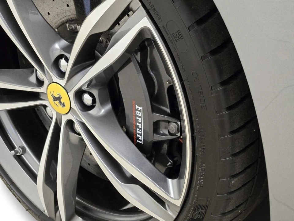 2017 Ferrari GTC4Lusso - Image 14 of 31
