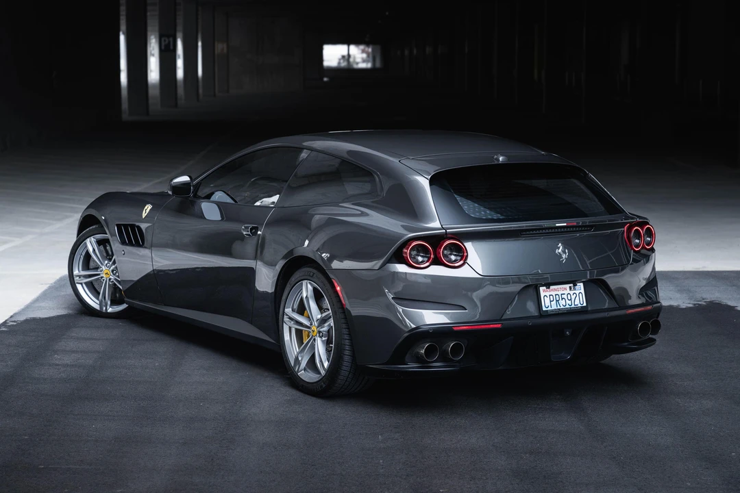 2017 Ferrari GTC4Lusso - Image 14 of 21
