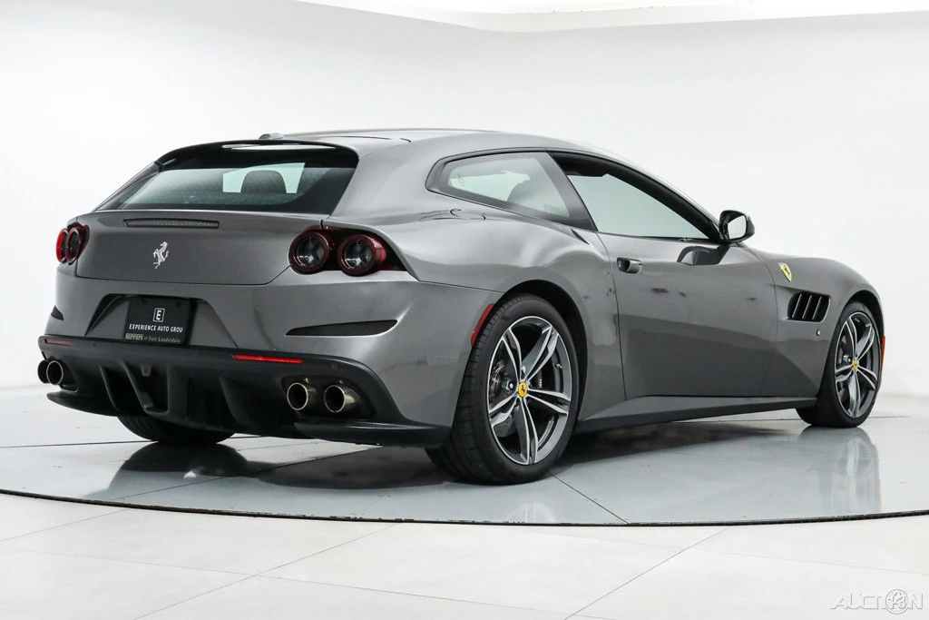 2017 Ferrari GTC4Lusso - Image 3 of 21