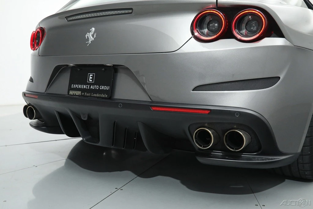 2017 Ferrari GTC4Lusso - Image 17 of 21