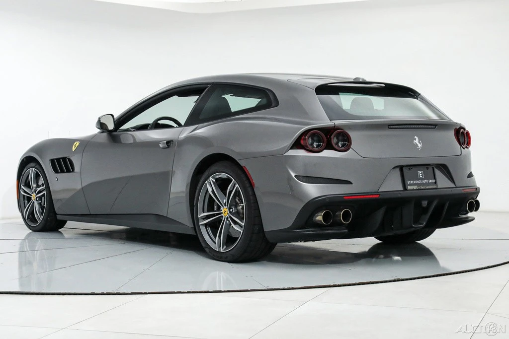 2017 Ferrari GTC4Lusso - Image 7 of 21