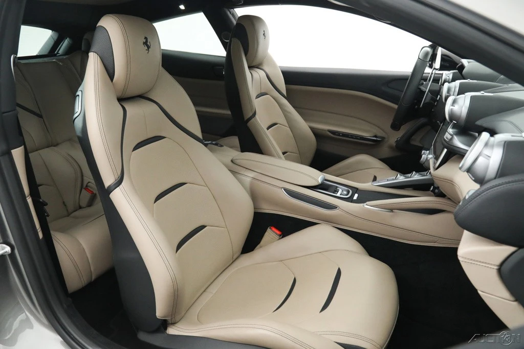 2017 Ferrari GTC4Lusso - Image 20 of 21