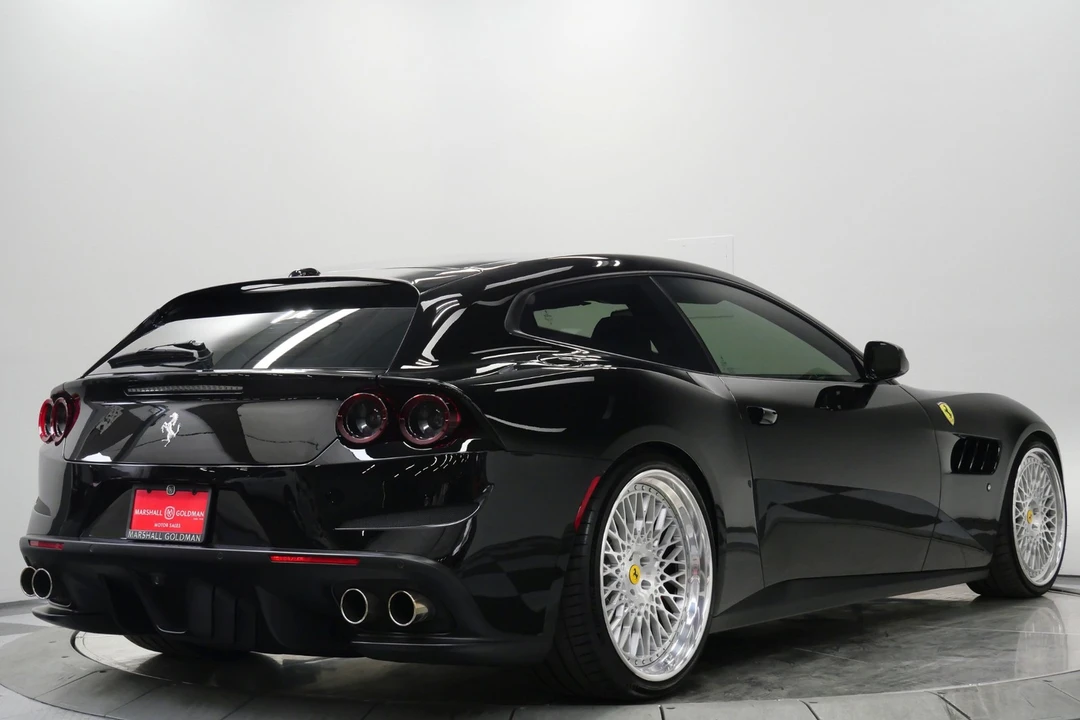 2017 Ferrari GTC4Lusso - Image 9 of 12