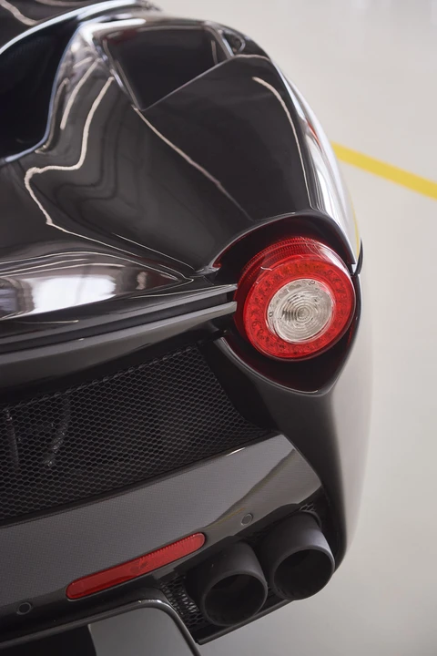 2017 Ferrari LaFerrari Aperta - Image 24 of 30