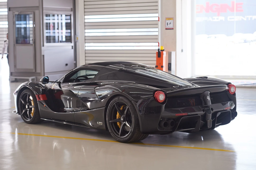 2017 Ferrari LaFerrari Aperta - Image 6 of 30