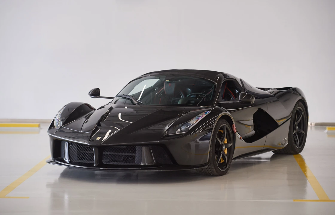 2017 Ferrari LaFerrari Aperta - Image 3 of 30
