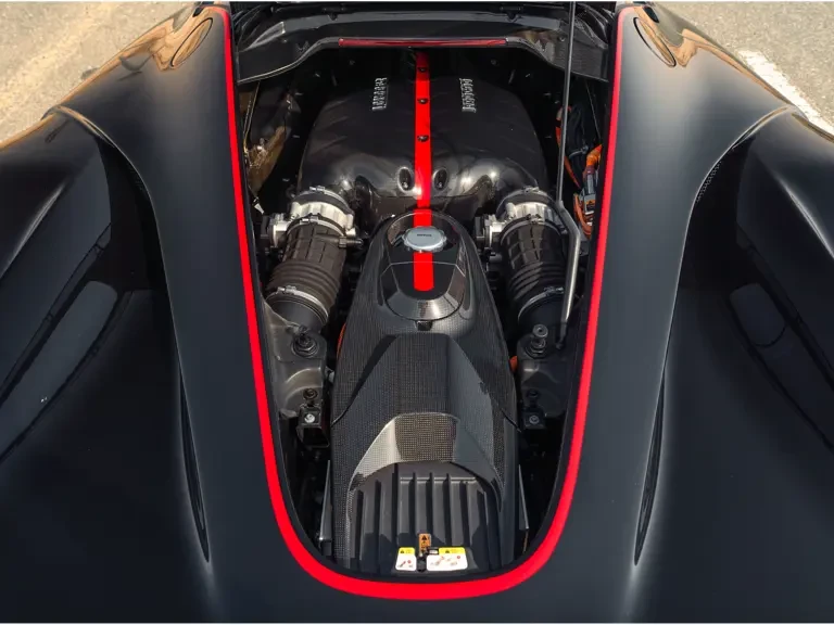 2017 Ferrari LaFerrari Aperta - Image 4 of 31