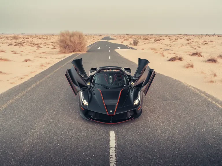 2017 Ferrari LaFerrari Aperta - Image 9 of 31