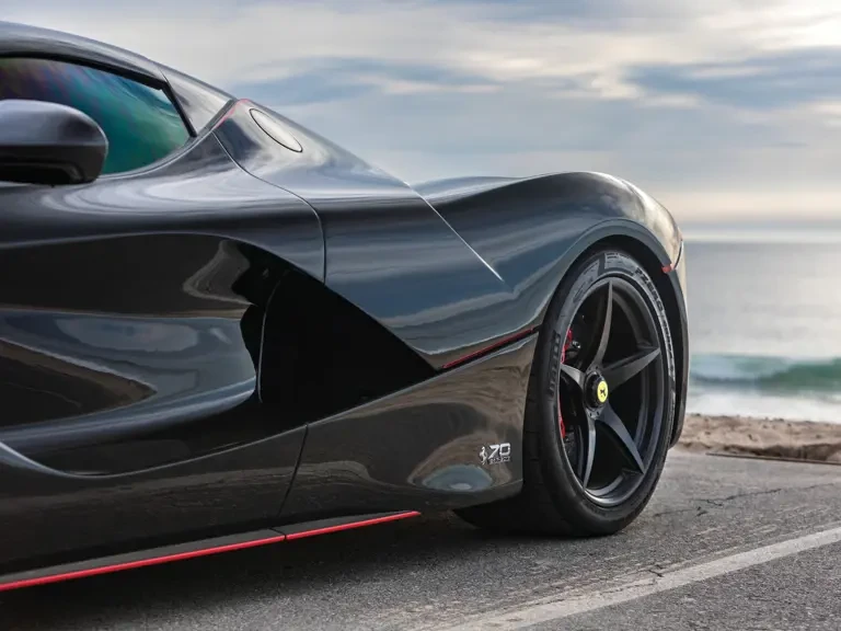 2017 Ferrari LaFerrari Aperta - Image 12 of 20