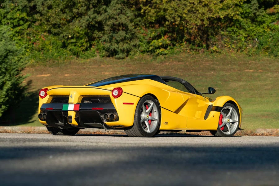 2017 Ferrari LaFerrari Aperta - Image 3 of 31
