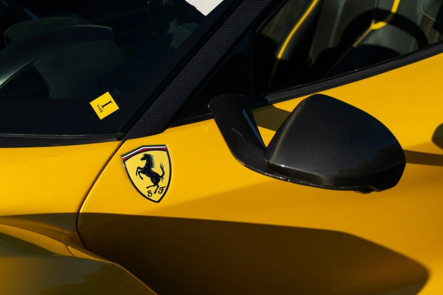 2017 Ferrari LaFerrari Aperta - Image 12 of 31