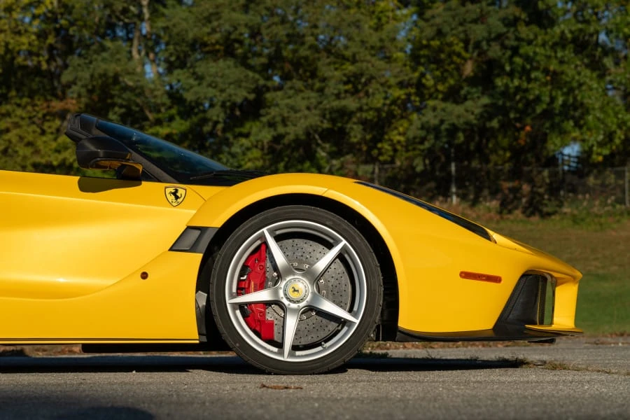 2017 Ferrari LaFerrari Aperta - Image 30 of 31