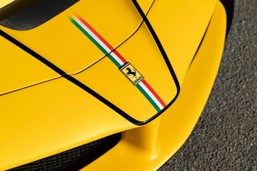 2017 Ferrari LaFerrari Aperta - Image 16 of 31
