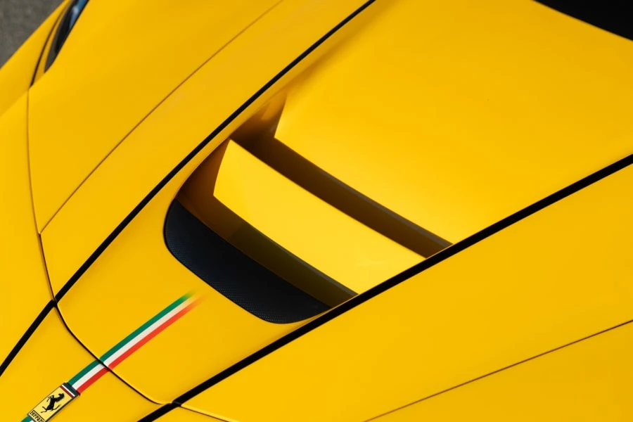 2017 Ferrari LaFerrari Aperta - Image 7 of 31