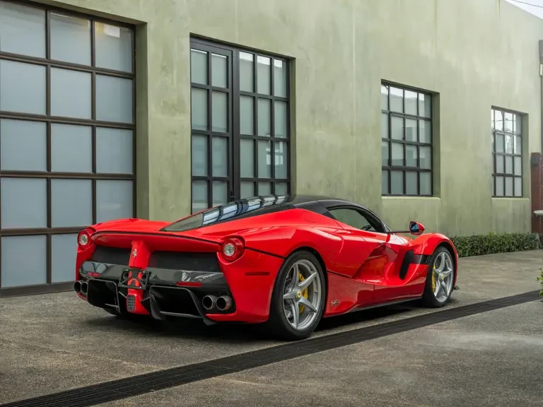 2017 Ferrari LaFerrari Aperta - Image 3 of 31