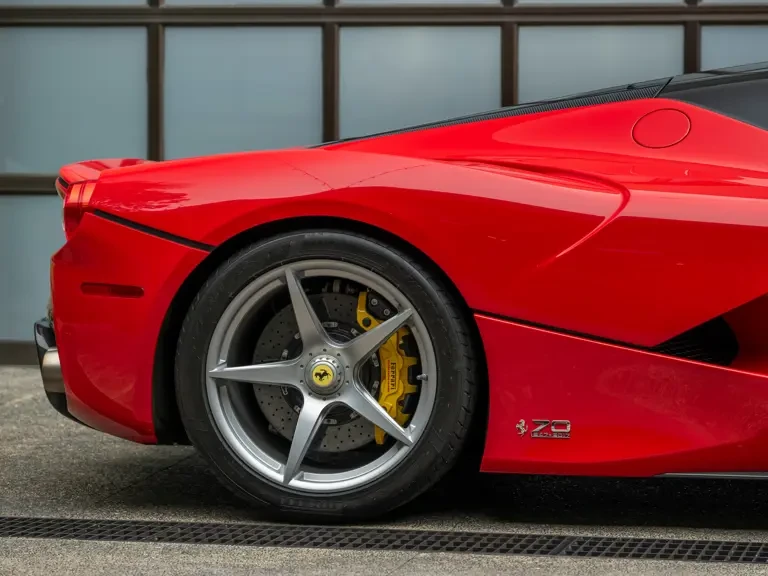 2017 Ferrari LaFerrari Aperta - Image 14 of 31